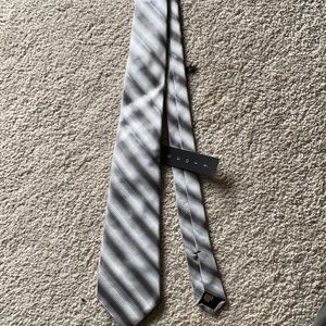 NWT theory tie